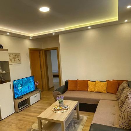 شقة Old Town Oasis بودغوريتْسا المظهر الخارجي الصورة