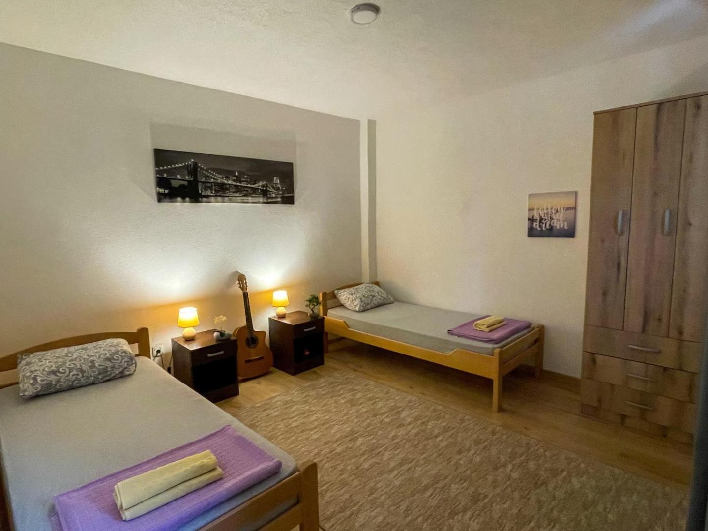 شقة Old Town Oasis بودغوريتْسا المظهر الخارجي الصورة